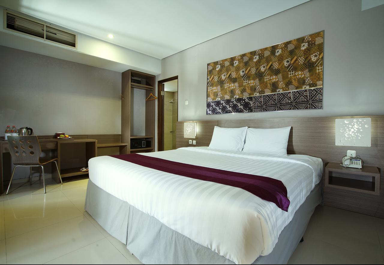 Top Malioboro Hotel Jogja Yogyakarta Exteriör bild