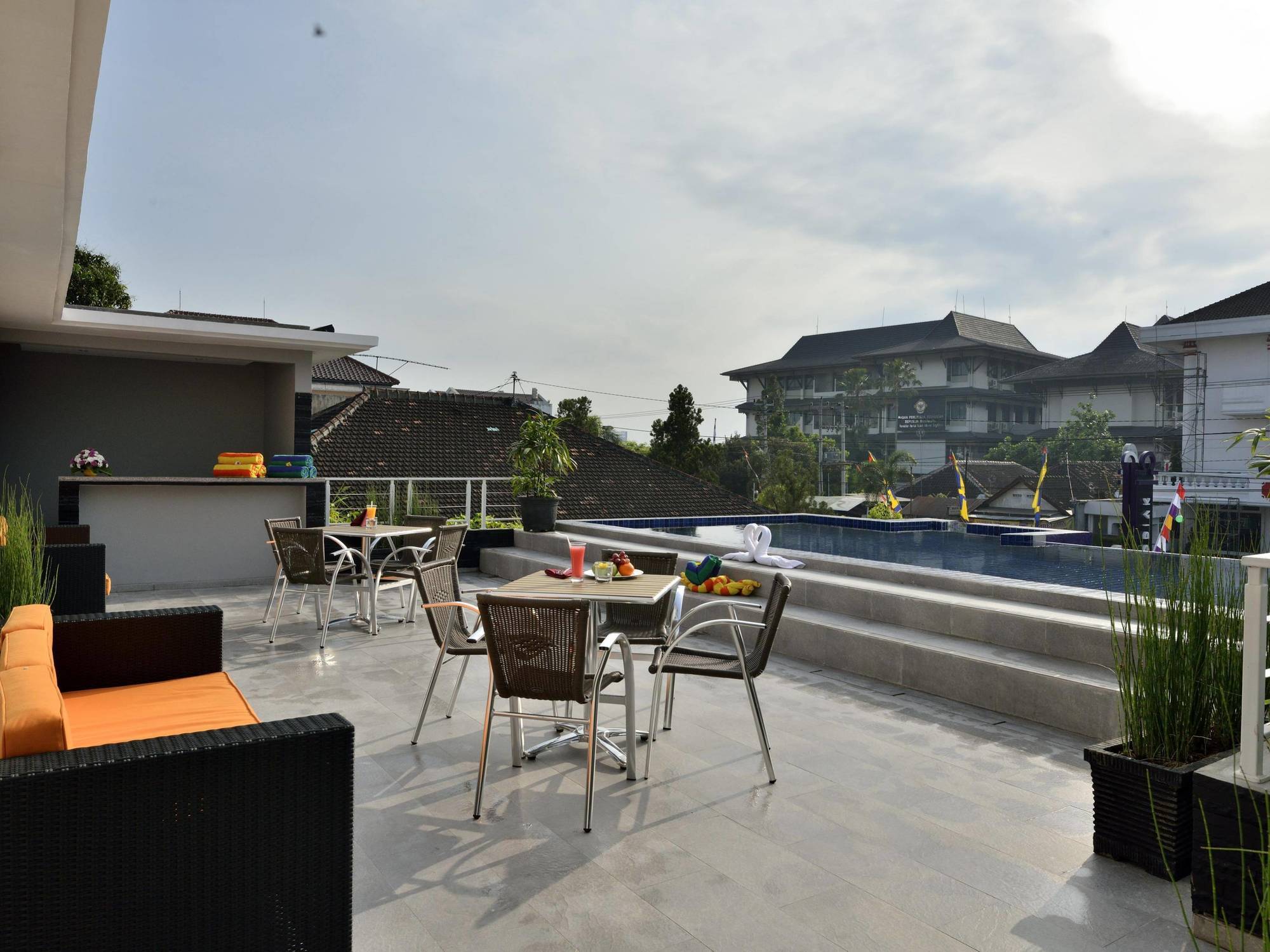 Top Malioboro Hotel Jogja Yogyakarta Exteriör bild